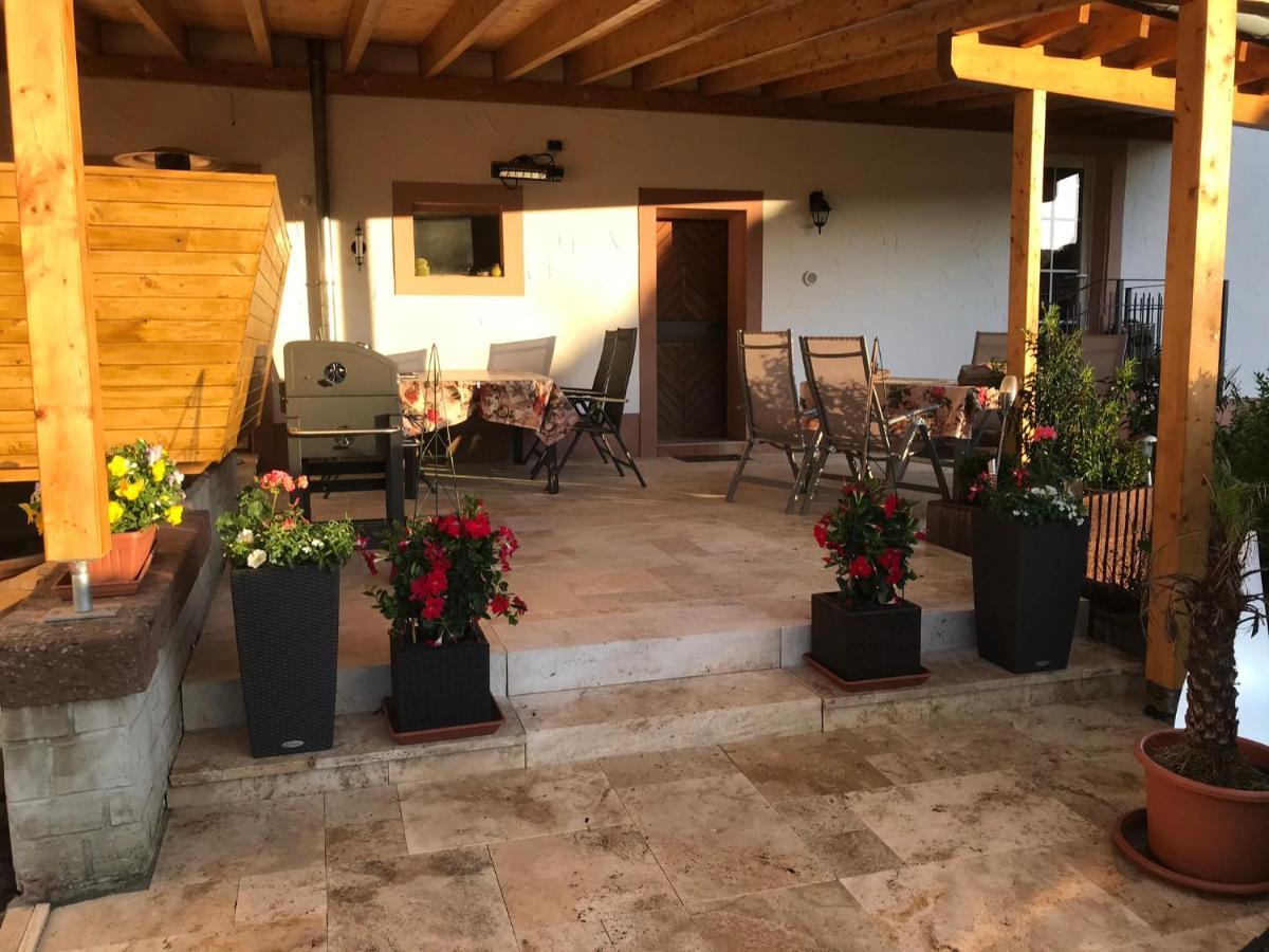 Pension Schmitz Serrig Экстерьер фото